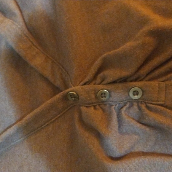 Woman's V Neck Blouse/Shirt Sonoma Life +Style Brown Small - Picture 6 of 8